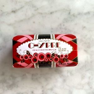 Claus Porto Chypre Cedar Poinsettia Soap 50 grams BRAND NEW